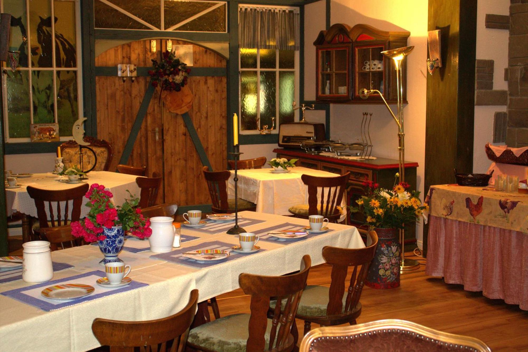 Landhaus Tewel Hotel Mit Restaurant Екстер'єр фото