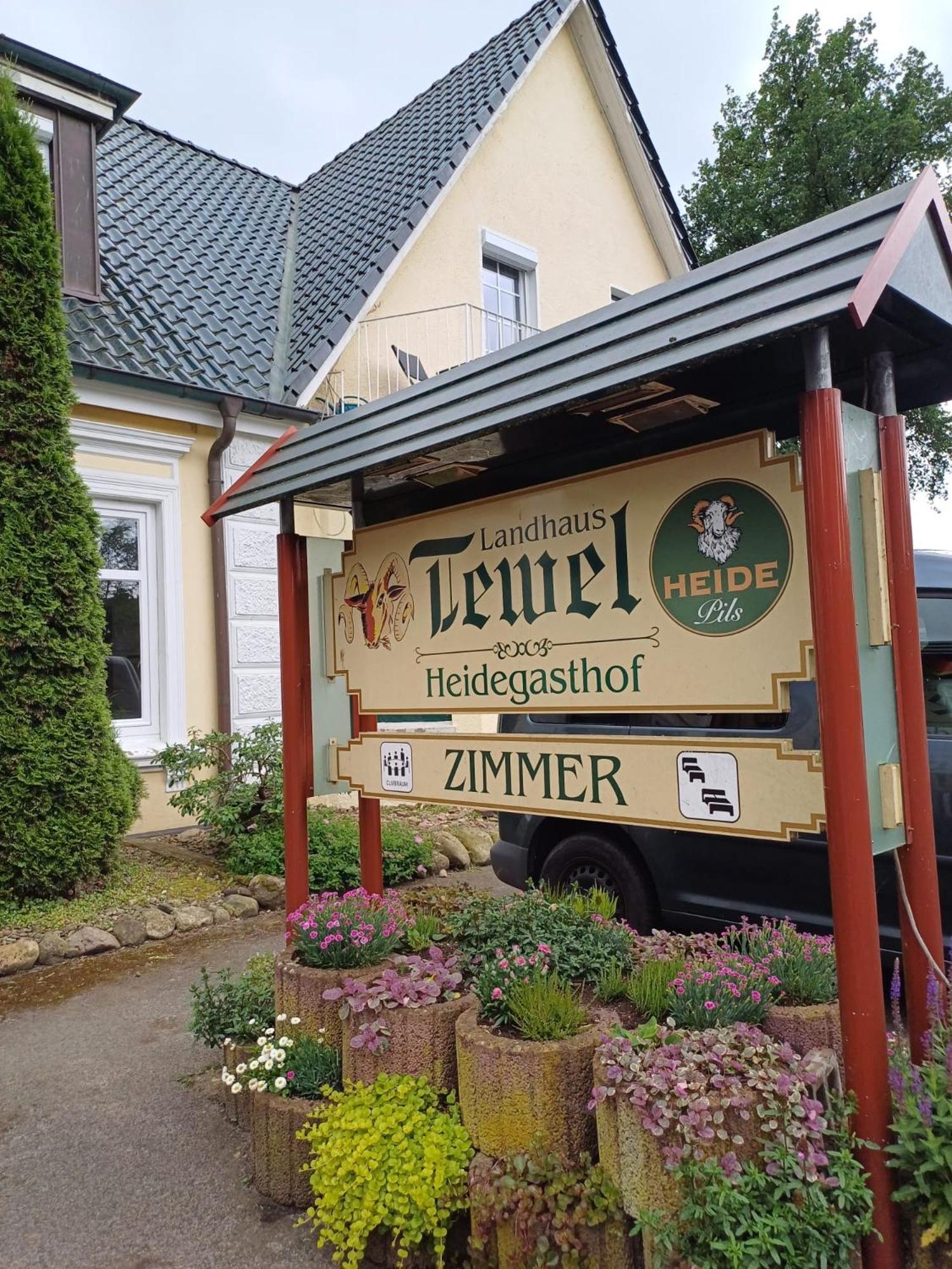 Landhaus Tewel Hotel Mit Restaurant Екстер'єр фото
