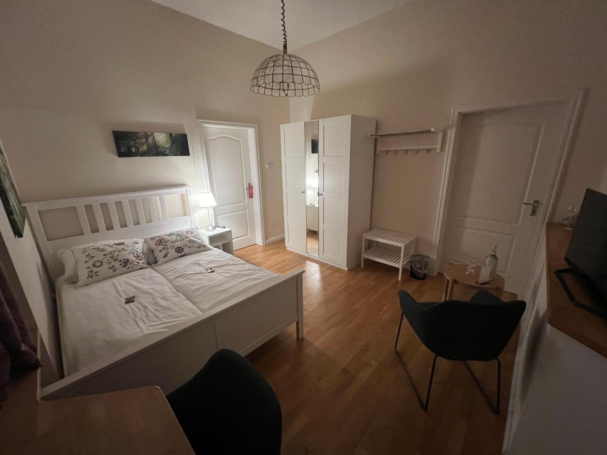 Landhaus Tewel Hotel Mit Restaurant Екстер'єр фото